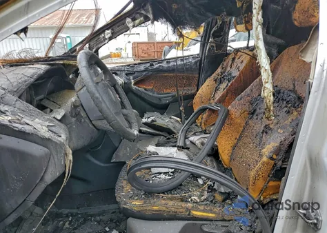 2012 Ford Focus S z USA, uszkodzony, nr VIN 1FAHP3E26CL152254